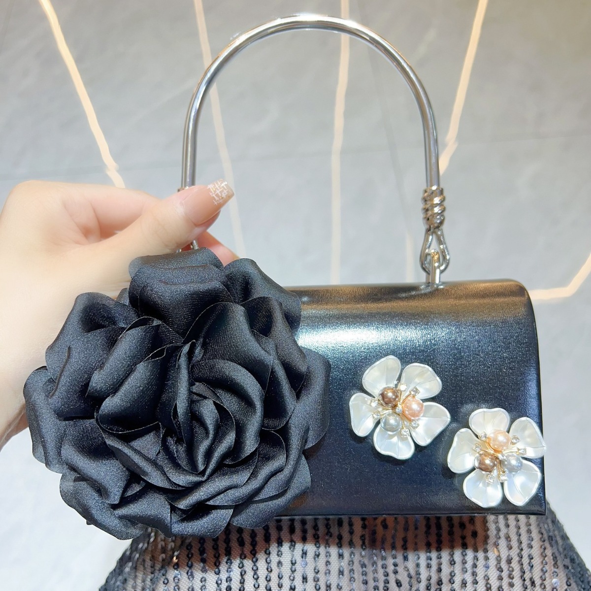 Tas Genggam Bunga 3D Emas Mewa - Luxury Bags Gold ulasan dan harga